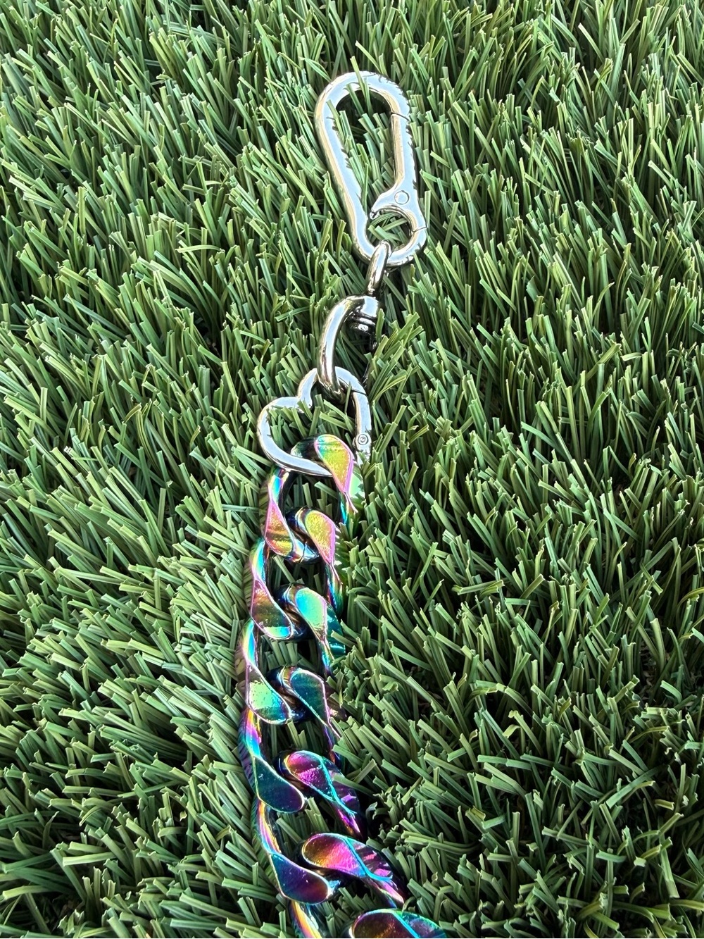 Novelty Strap| Bag Strap| ‘Oil Slick’ Chunky Metal Chain Link| Heart Shaped - Picture 4 of 4